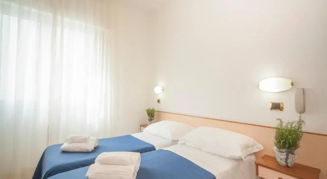 Четырёхместный номер Standard Hotel Manola