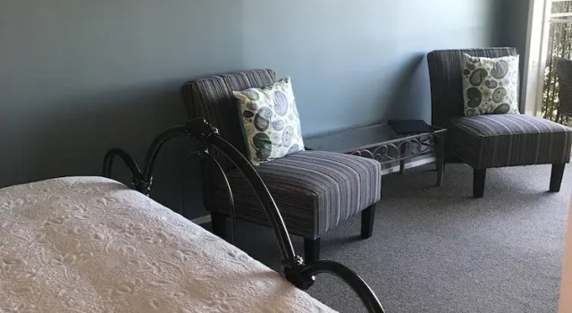 Fantail Mill, Boek Hotel Russell 