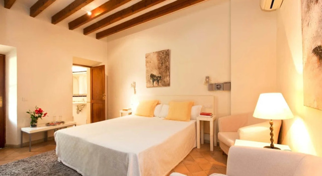 Двухместный номер Standard с видом на город Fornalutx Petit Hotel - Bed & Breakfast
