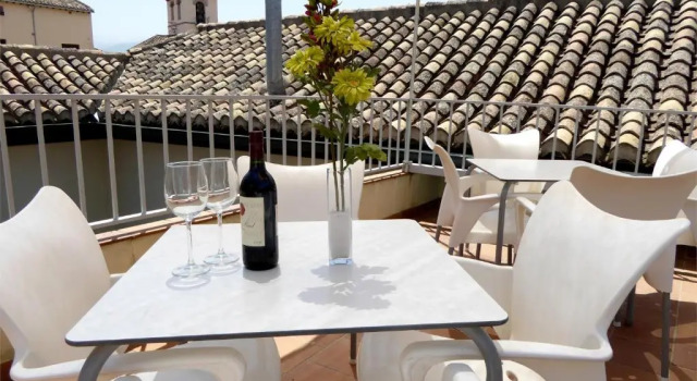 Апартаменты Laurel Suites Apartments