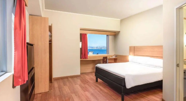 Двухместный номер Standard с видом на море ibis Valparaiso
