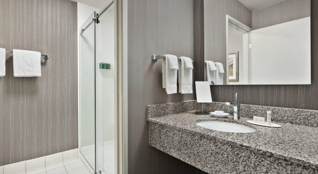 Двухместный номер Standard с балконом Courtyard by Marriott San Jose South/Morgan Hill