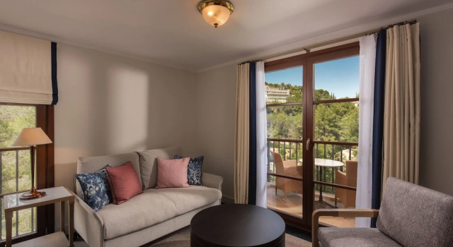 Номер Deluxe с 2 комнатами с балконом и с видом на сад Castillo Hotel Son Vida-Adults Only, a Luxury Collection Hotel, Mallorca