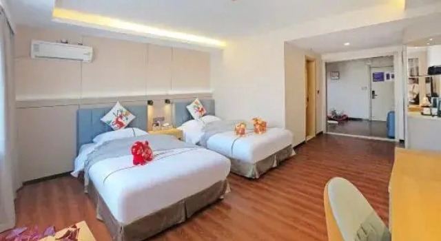 Семейный тент MIngshe Art Hotel