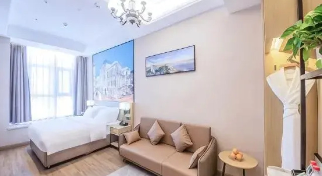 Люкс Executive Vienna International Hotel (Qinhuangdao Nandaihe Blue Coast Bathing Beach)