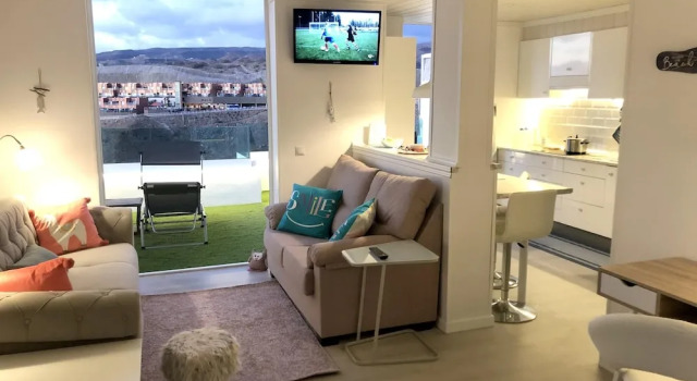 Apartment with 2 Bedrooms in Mogán, with Wonderful Sea View, Pool Access, Furnished Garden, Boek Appartement Hotels in Gran Canaria met parkeren, Parkeren