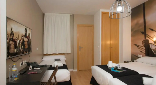 Трёхместный номер Economy Casual del Cine Valencia by Casual Hoteles