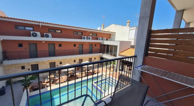 Номер Standard Дуплекс с балконом и с видом на бассейн Maltepe Luxury Accommodation By Travelpro Services