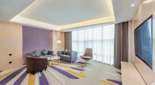 Lavande Hotels Mangshi square downtown store, Prenota Hotel Mangshi Yunnan