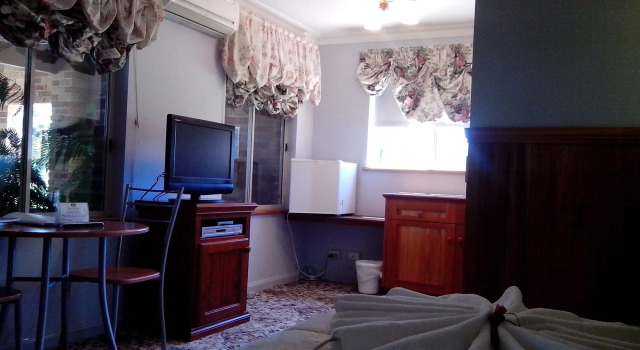 Robyns Nest Lakeside Resort, Забронировать Курортный отель Меримбула Sapphire Coast