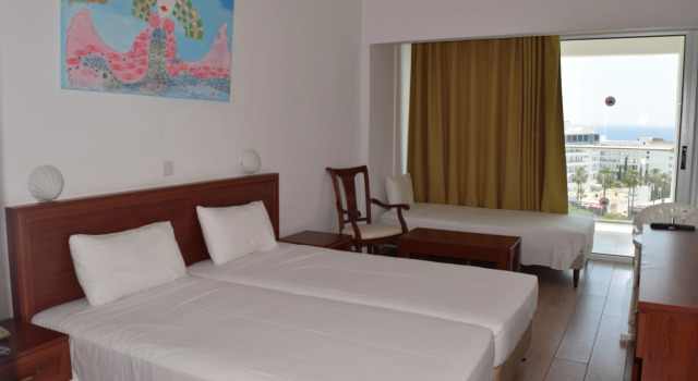 Corfu Hotel