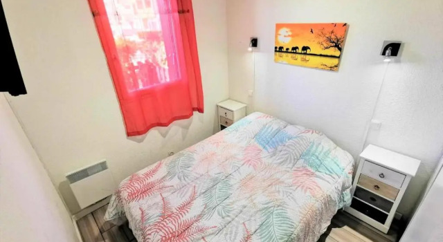 Résidence LE LAMPARO - 2 Pièces pour 4 Personnes 84, Réserver Hôtel Leucate Corbières