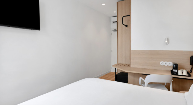 B&B HOTEL Alicante Aeropuerto, Prenota Bed & breakfast Hotel a Pamplona con parcheggio, Parcheggio