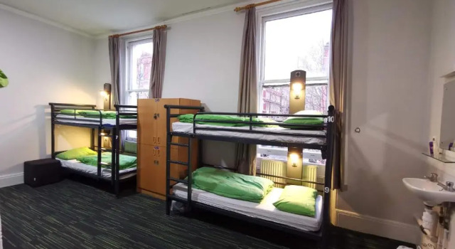 Кровать в общем номере (мужской номер) YHA London Earls Court