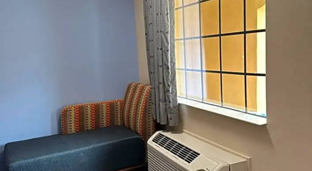 Номер Standard express inn motel