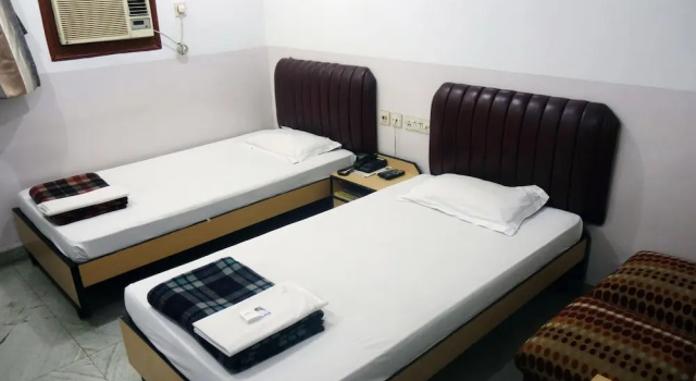 Четырёхместный номер Standard Hotel Akash Ganga