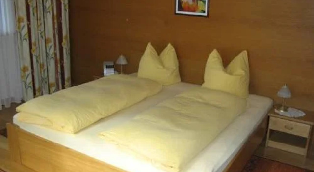 Haus Neururer, Rezervovat Hotel Hotely v Tyrolsko se snídaní, Snídaně