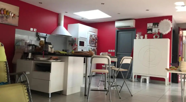 Апартаменты Loft, avec piscine privative, à 15 minutes à pied du centre ville