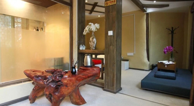 Come Inn- Lijiang, Забронировать Отель Лицзян Юньнань, рядом с Улица Сквер-стрит Древнего города Даянь