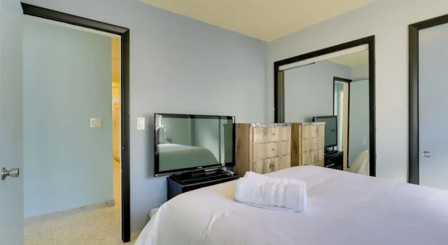 North Miami Beach Rental: Near Walking Park!