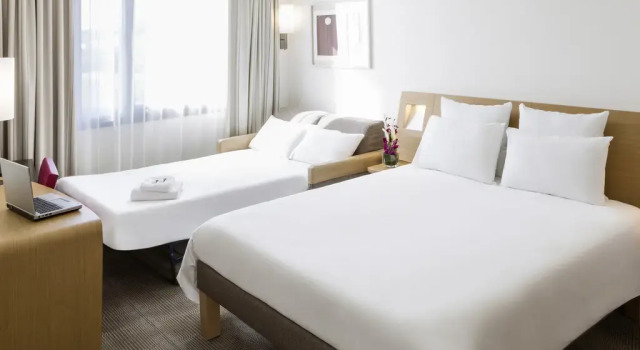 Двухместный номер Standard с видом на бассейн Novotel Setubal