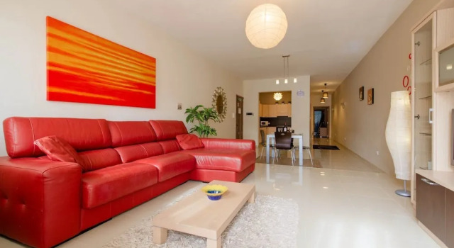 Апартаменты с 2 комнатами с балконом Qawra Apartment