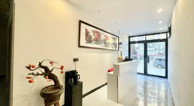 Hanoi Homestay, Rezervovat Hotel Luo-jang Henan