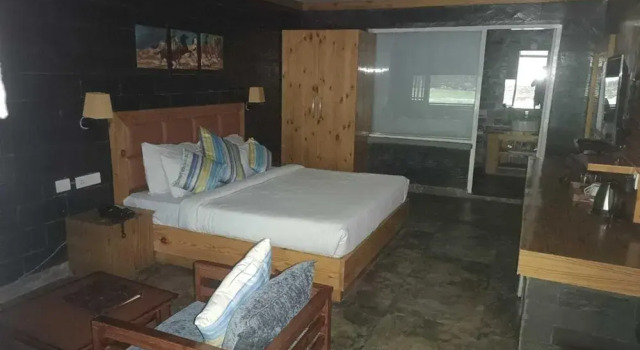 Sunday Hotel Dharamshala, Забронировать Отель Мак-Леод-Гейндж штат Химачал-Прадеш