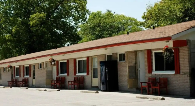 Sharodon Sands Motel, Rezerwuj Motel Motele w Simcoe County, Motel
