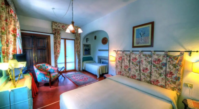 Standard- tredobbelt værelse B&B Villa Garden Saturnia