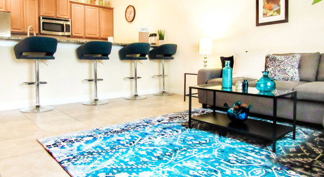 Magical 4 bed/3 bath home w/pool, grill & more!, Kissimmee, US