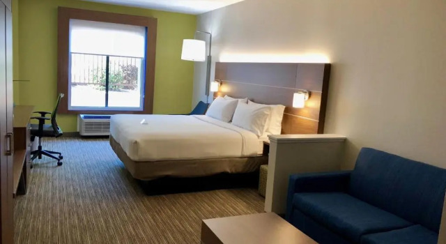 Люкс Holiday Inn Express Arlington by IHG