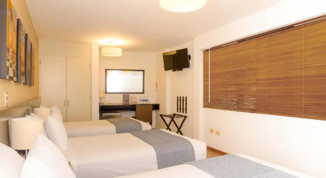 Трёхместный номер Standard Girasoles Hotel