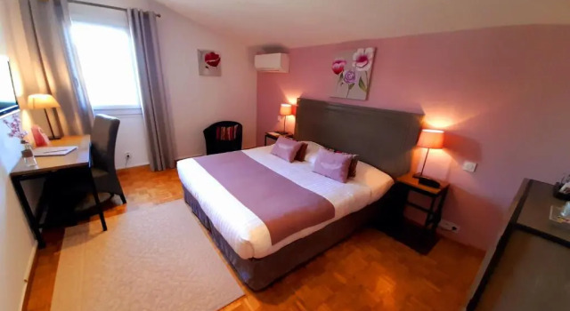 Двухместный номер Classic Logis Hôtel Fabian des Baux