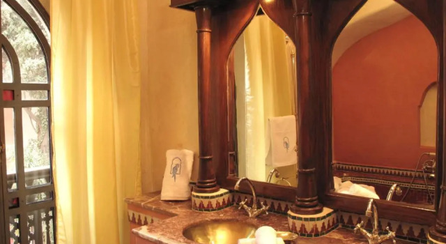 Полулюкс Riad Le Perroquet Bleu Suites & Spa