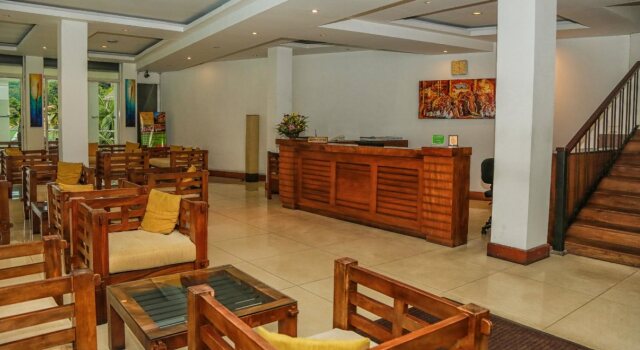 Senani Hotel, Забронировать Отель Отели Канди 4 звезды, рядом с Bahirawakanda Vihara Buddha Statue, 4*