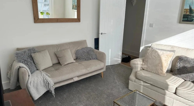 Spacious London 3 bedroom Garden House, Забронировать Дом для отпуска Виллы Большого Лондона, Вилла