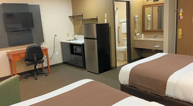 Номер Standard Studio 6 - Minot, ND