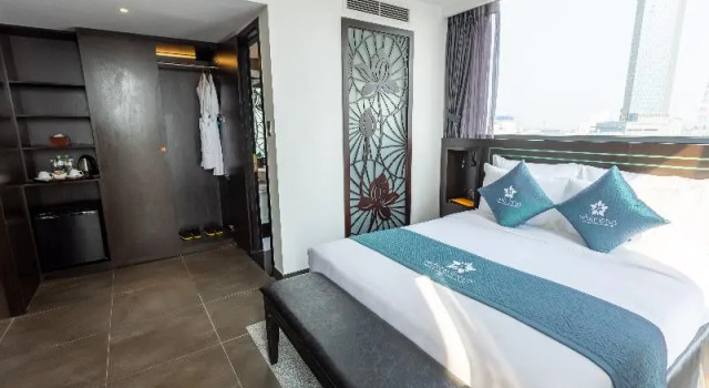 Номер Standard White Lotus Hue Hotel