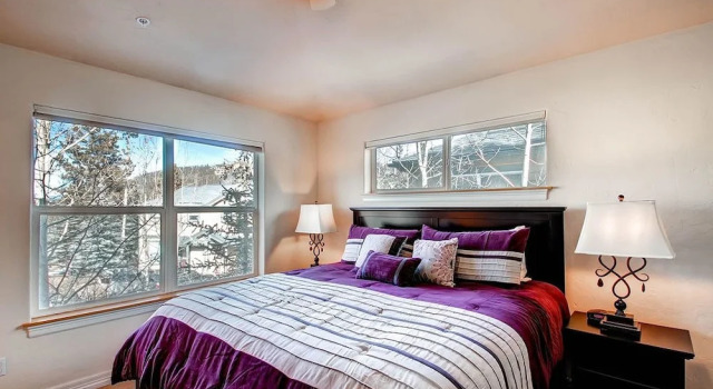 Kingdom Park Townhomes 830 by RedAwning, Book Feriehus Hoteller i Breckenridge med parkering, Parkering