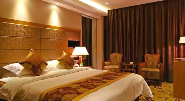 Lanze Holiday Hotel, Rezerwuj Hotel Hotele 3-gwiazdkowe w Xinjiang, 3*