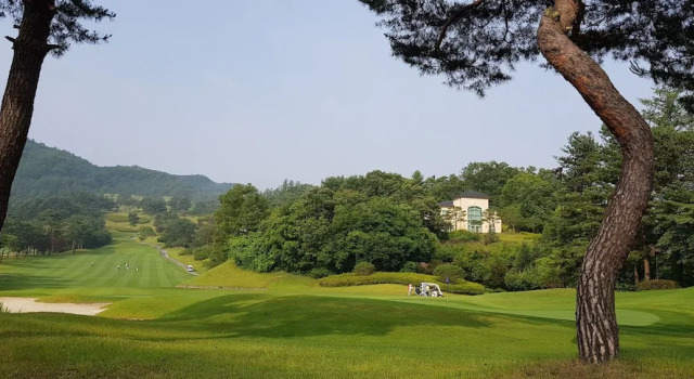 Crystal Valley CC - Golden Village