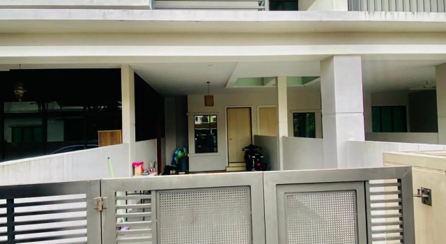 Faizal Madhi Homestay, Rezerwuj Hotel Kuching Sarawak