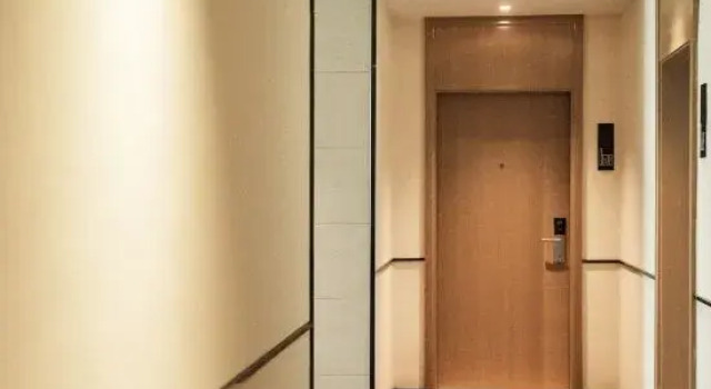 City Hotel (Luohe Vocational Technical College Yellow River Square), Rezervovat Hotel Luohe Henan