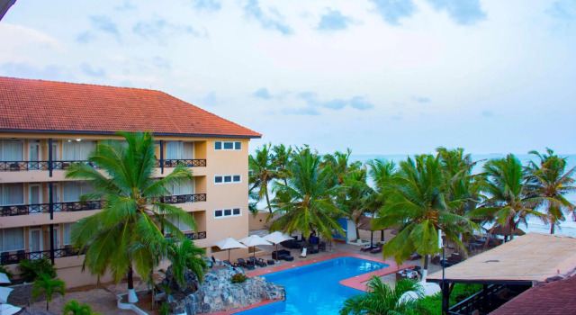 Кровать в общем номере Best Western Plus Accra Beach Hotel