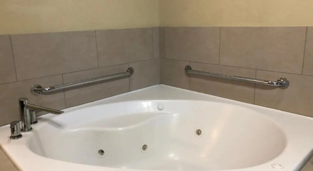 Люкс Best Western Plus Hill Country Suites