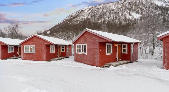 Tromsø Lodge & Camping, Reservar Parque de campismo Campismo e glamping em Troms og Finnmark, Parque de campismo