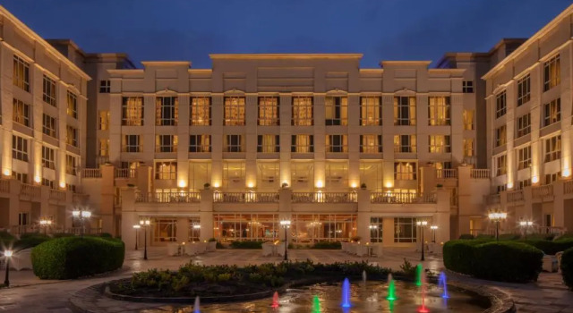 Люкс Дуплекс The Regency Hotel Kuwait