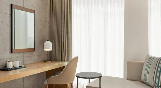 Номер Superior с видом на город Mercure Dubai Gold District