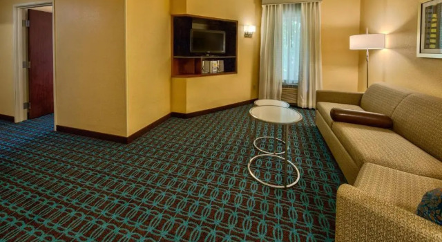 Люкс Fairfield by Marriott Russellville